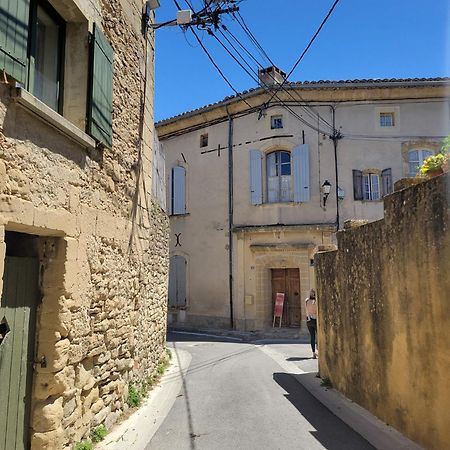 Studio Spacieux De Caractere Montaren-et-Saint-Médiers Buitenkant foto